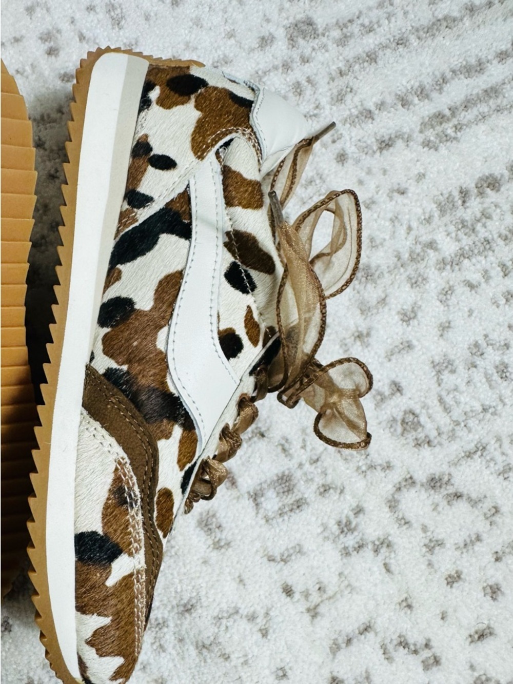 Dolce Vita Brown & White Leopard-Print Ribbon Lace Sneakers - Picture 6 of 15